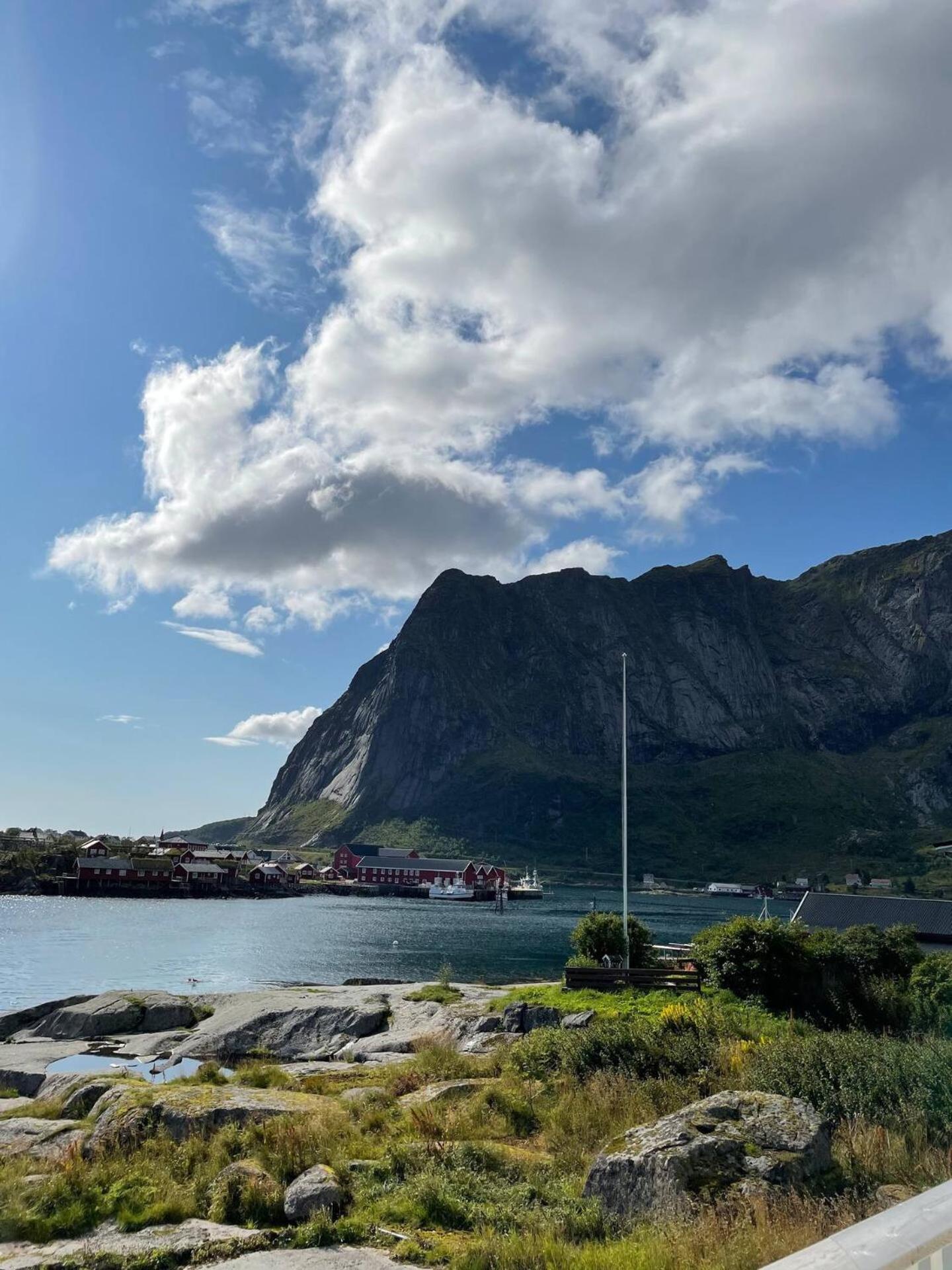 Nordlandshus Ved Havet Pa Reine, Lofoten エクステリア 写真