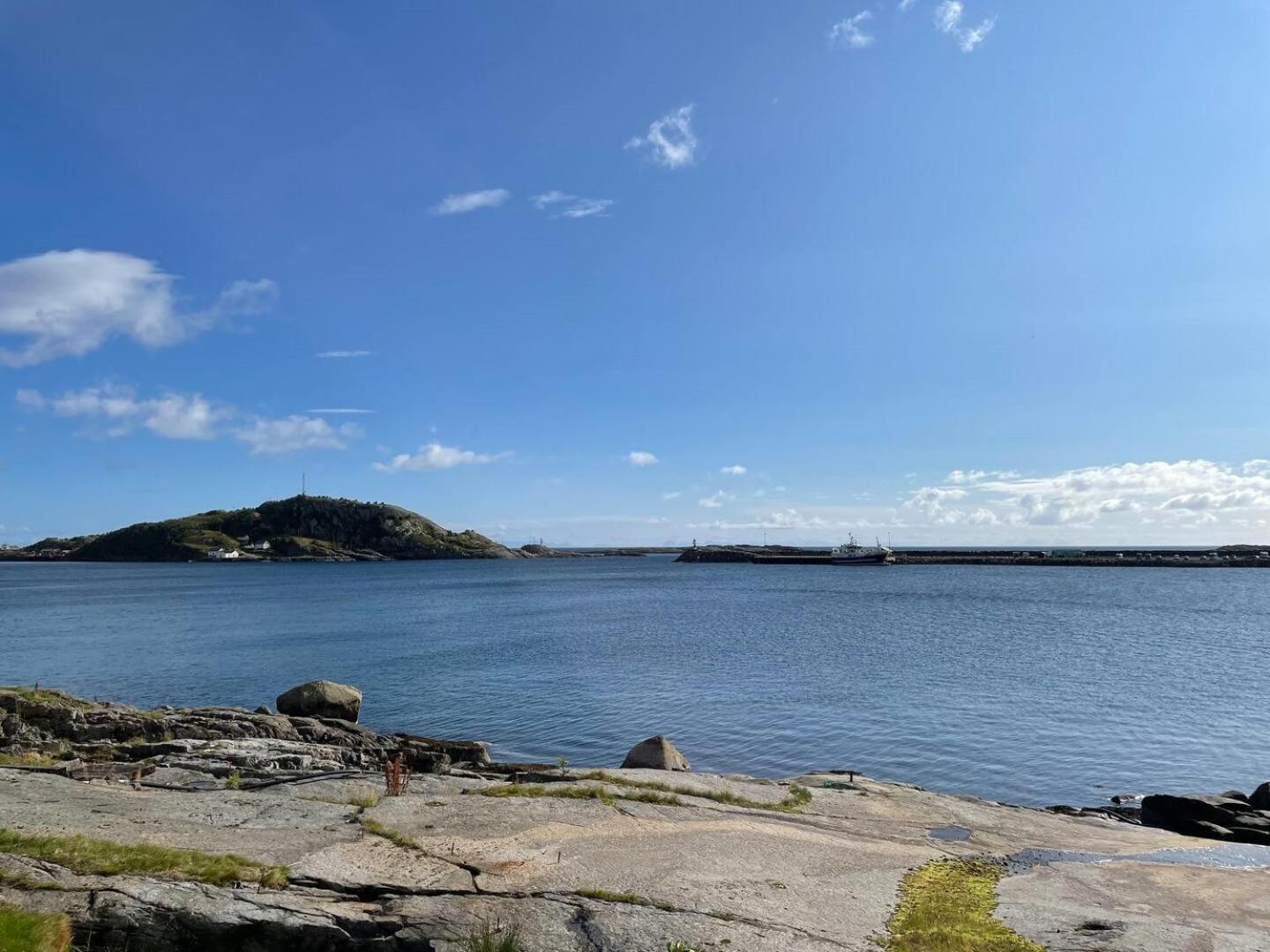 Nordlandshus Ved Havet Pa Reine, Lofoten エクステリア 写真